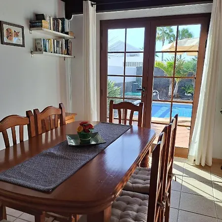 De La Paz * بلايا بلانكا