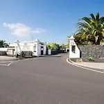 De La Paz Playa Blanca (Lanzarote)