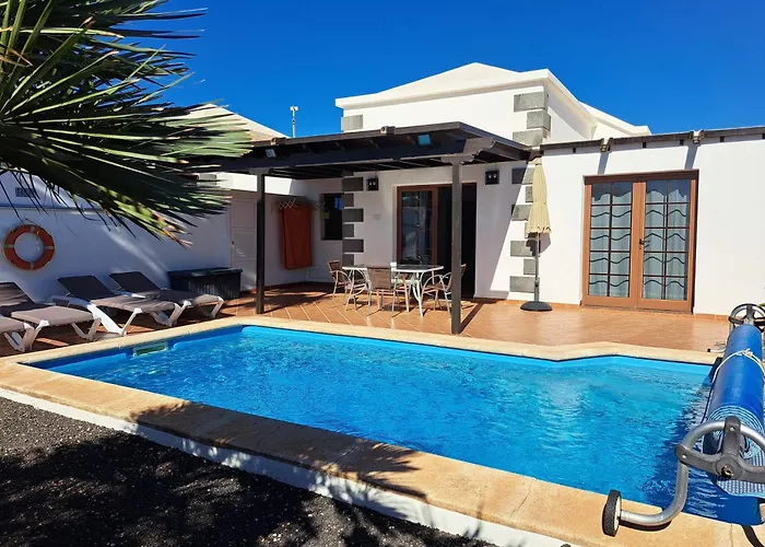 De La Paz Playa Blanca (Lanzarote)